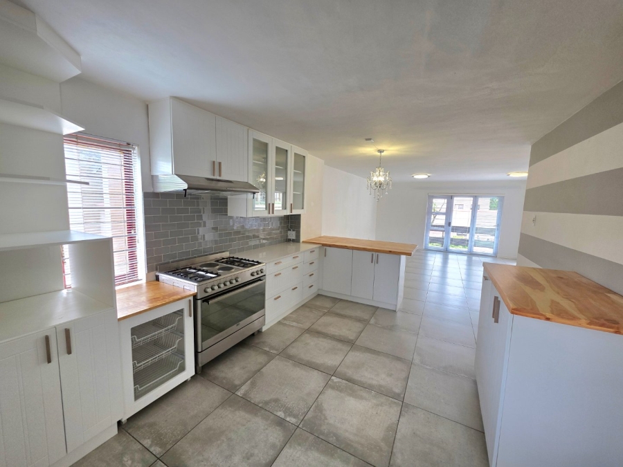 To Let 4 Bedroom Property for Rent in Hospitaalheuwel Free State